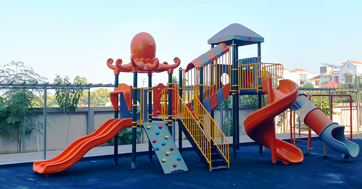 Landing Page Banner_Outdoor Play_background
